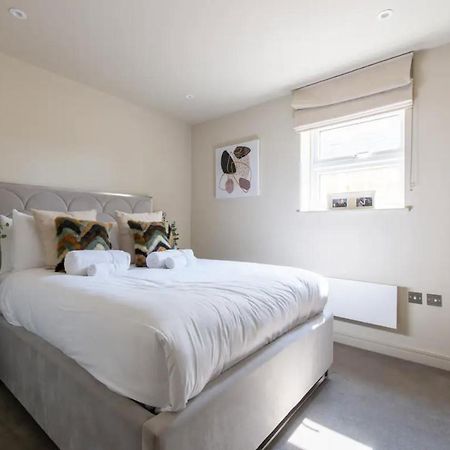 2Bd, 2Ba Urban Oasis Chcl F4 Apartment Chigwell Bagian luar foto