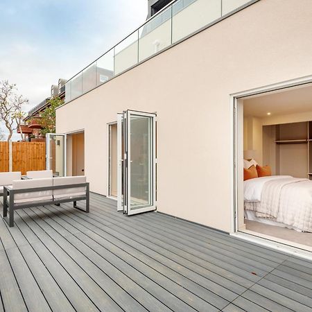 2Bd, 2Ba Urban Oasis Chcl F4 Apartment Chigwell Bagian luar foto