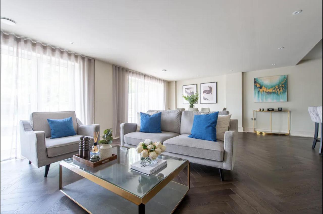 2Bd, 2Ba Urban Oasis Chcl F4 Apartment Chigwell Bagian luar foto
