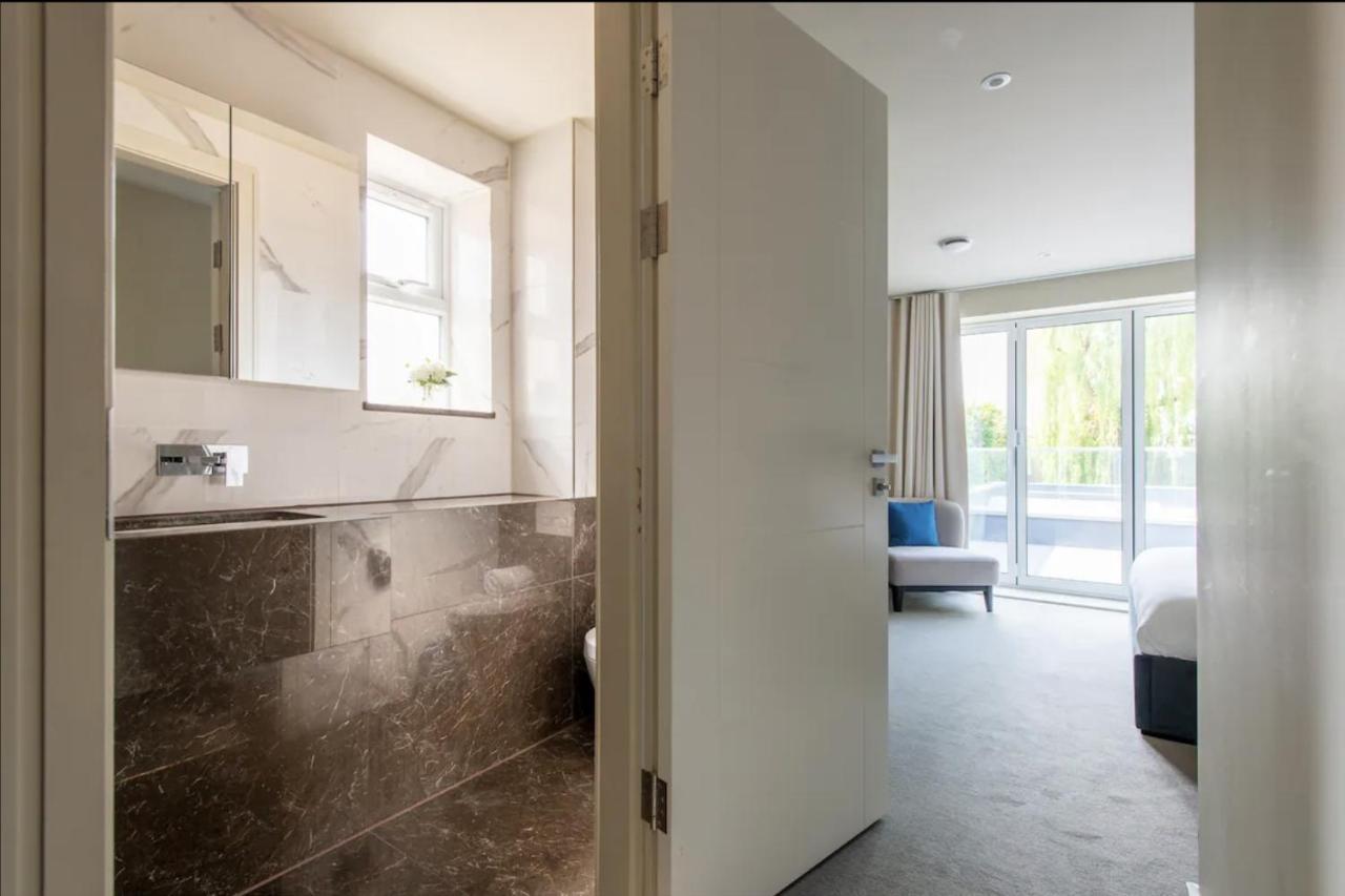 2Bd, 2Ba Urban Oasis Chcl F4 Apartment Chigwell Bagian luar foto
